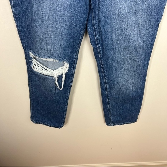 Aritzia Triarchy Loose Fit Straight Leg Jeans - Picture 3 of 13